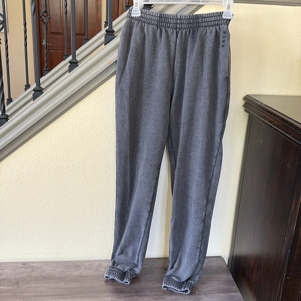 Pink by Victoria’s Secret XS Charcoal Gray Turtleneck Sweatshirt and Joggers Set - Picture 12 of 16